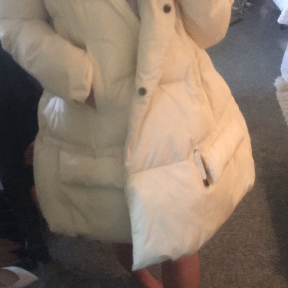 Down Coat White Puffer - Picture 5 of 10
